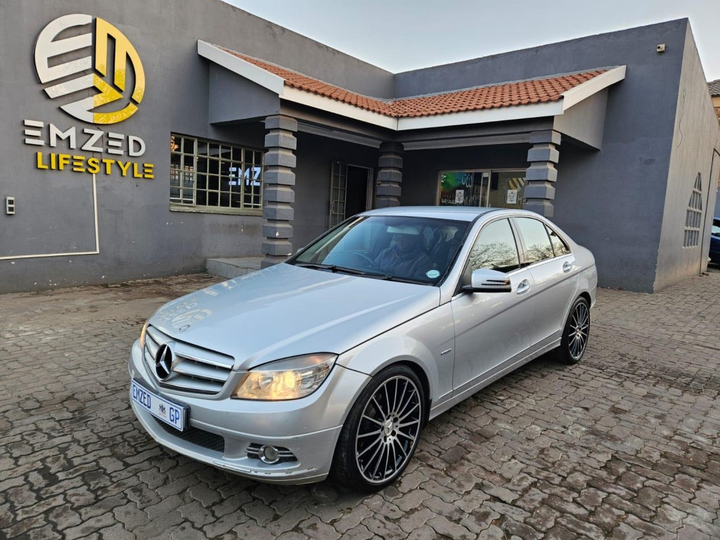 2011 MERCEDES-BENZ  