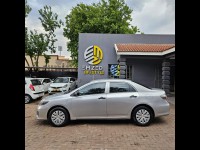 2015 TOYOTA COROLLA QUEST 1.6 A/T 