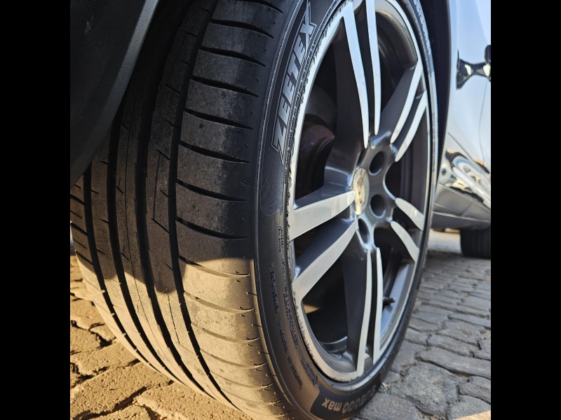 2011 PORSCHE CAYENNE TURBO TIPTRONIC (E2) 