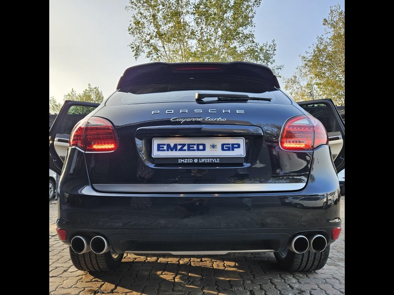 2011 PORSCHE CAYENNE TURBO TIPTRONIC (E2) 