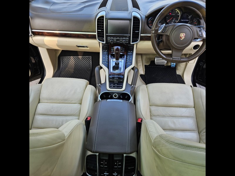2011 PORSCHE CAYENNE TURBO TIPTRONIC (E2) 