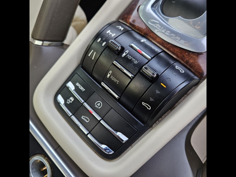 2011 PORSCHE CAYENNE TURBO TIPTRONIC (E2) 