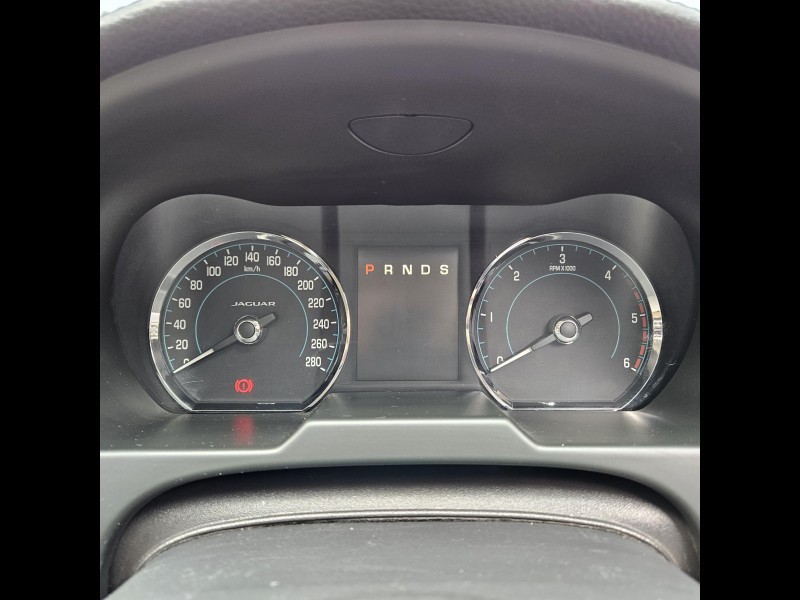 2015 JAGUAR XF 2.2 D LUXURY 
