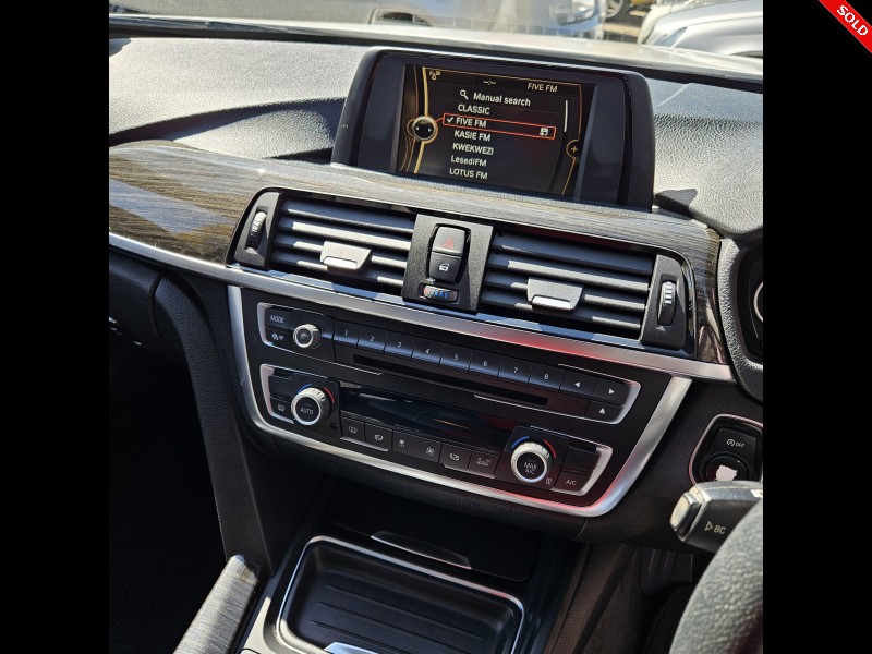 2013 BMW 3 SERIES 320I LUXURY LINE A/T (F30) 