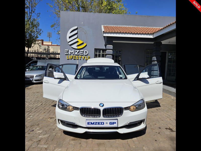 2013 BMW 3 SERIES 320I LUXURY LINE A/T (F30) 