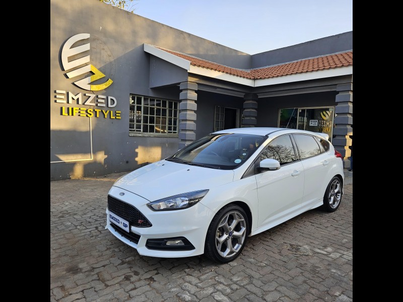 2016 FORD FOCUS 2.0 GTDI ST1 (5DR) 